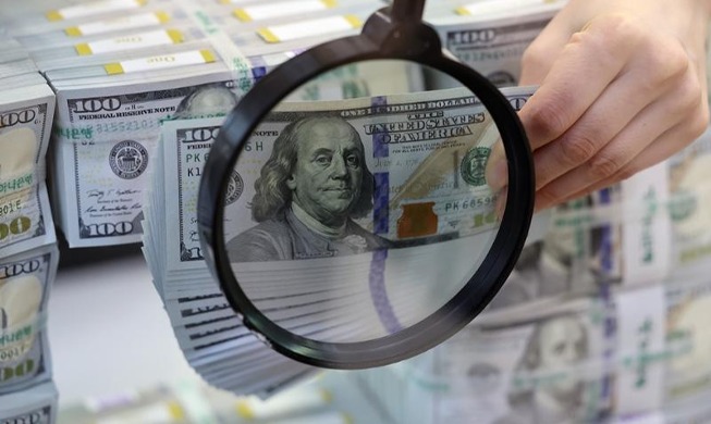 Forex reserves rise for 2nd straight month to USD 415B