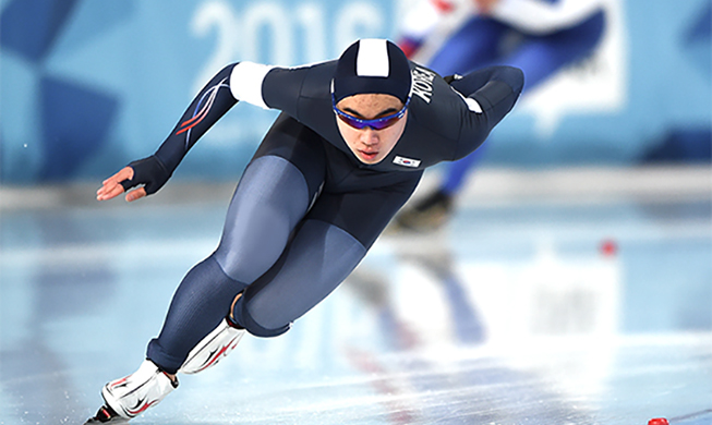 Speed skaters jostle for pole position in 2018